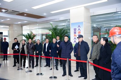 省市場監(jiān)管局領導一行蒞臨川威集團考察調(diào)研