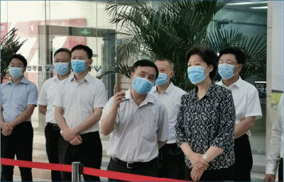 省委常委、統(tǒng)戰(zhàn)部長、省總工會主席田向利調(diào)研川威連界基地并慰問一線員工