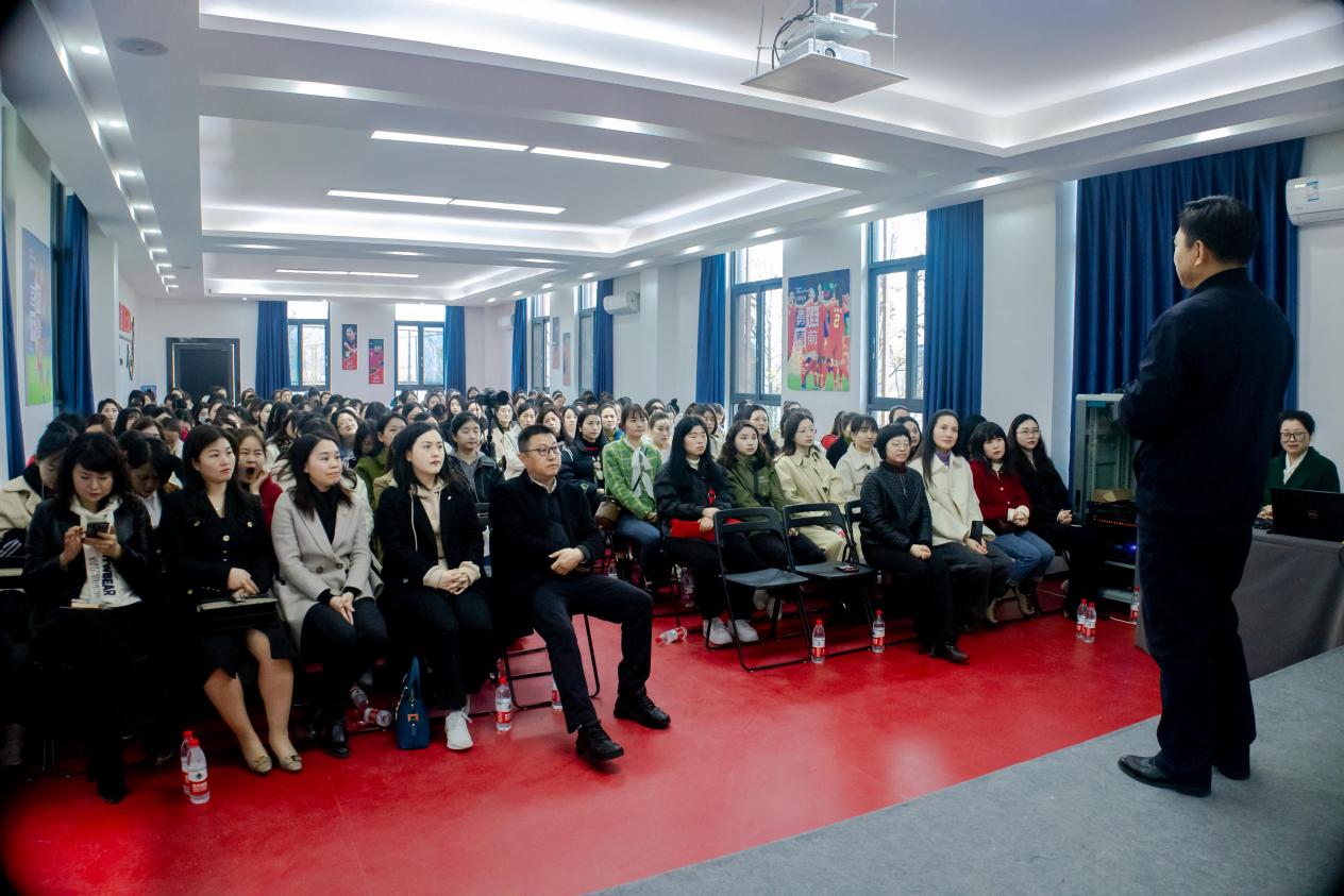 川威集團(tuán)開展2023年慶“三八”國際婦女節(jié)系列活動(dòng)(圖7) 川威集團(tuán)開展2023年慶“三八”國際婦女節(jié)系列活動(dòng)(圖7)
