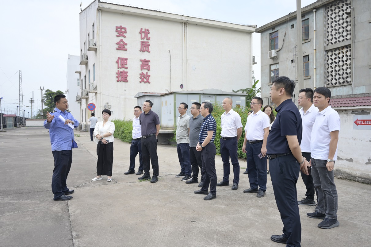 搶抓新機(jī)遇，謀求新合作，匯聚新動能——內(nèi)江考察團(tuán)蒞臨通宇物流參觀交流(圖3)